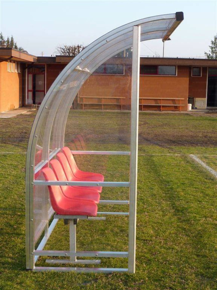 Panchina modello Wembley da 4 metri in alluminio, copertura in policarbonato trasparente 8 posti