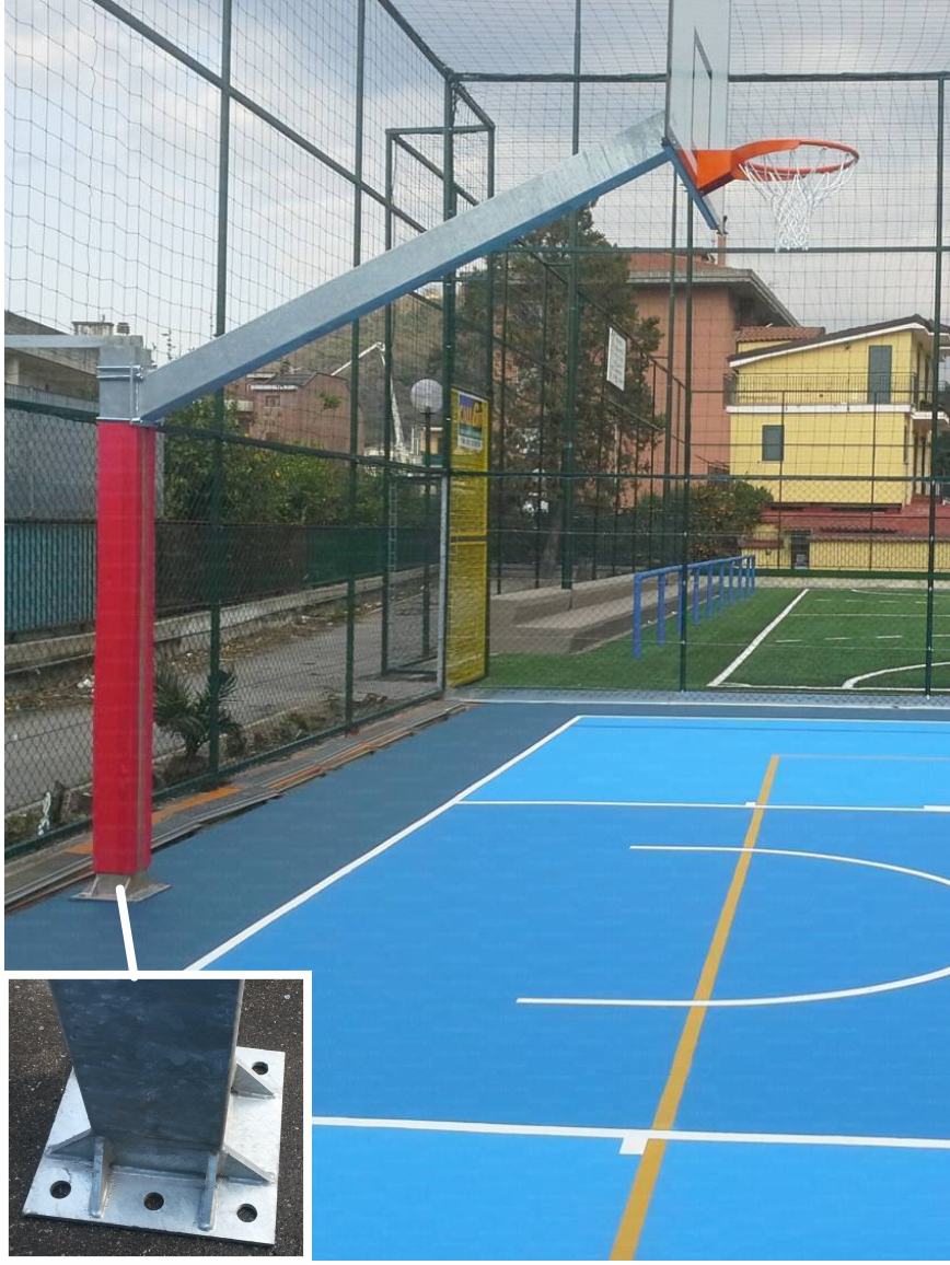 Impianto monotubo con tabelloni in resina melaminica sbalzo 225 cm fissaggio a terra con piastra Certificato UNI-EN 1270