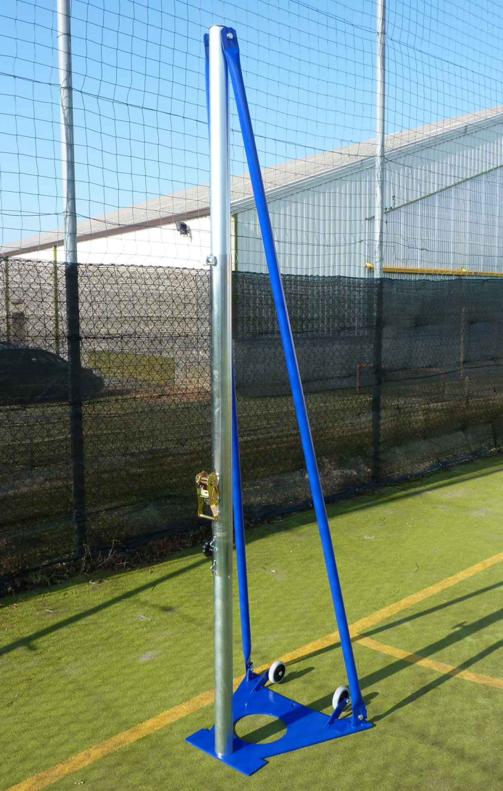 Impianto da pallavolo a traliccio in acciaio con ruote anche per uso tennis